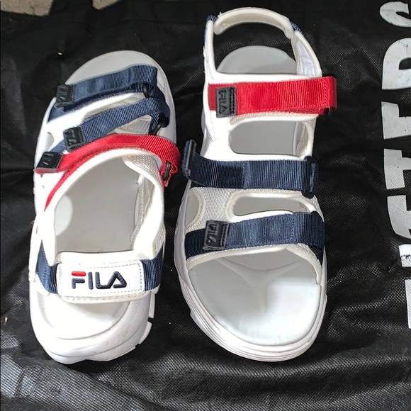 FILA Women's Disruptor Sandal - Picture 2 of 5